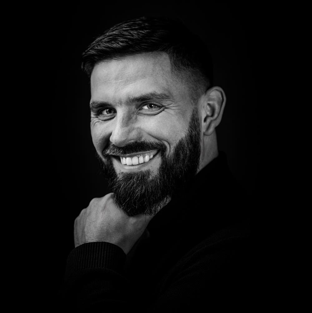 Marek Kloc — Nowoczesny Pośrednik